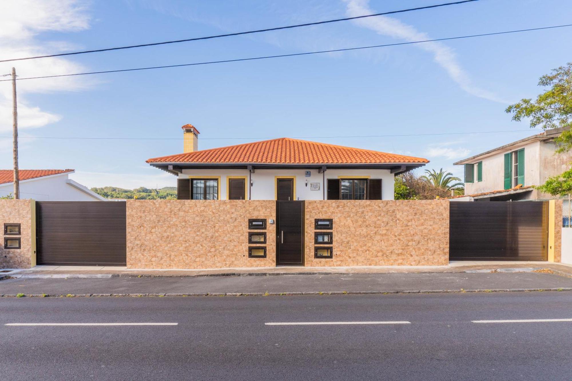 Pinheiro Sun&Beach House Ponta Delgada Zewnętrze zdjęcie